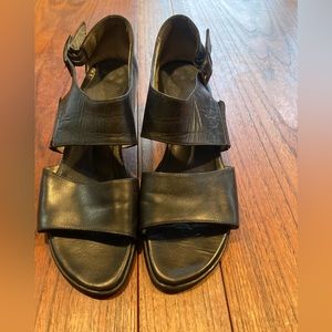 Vintage Fluevog Wearever You Give Thanks sandals